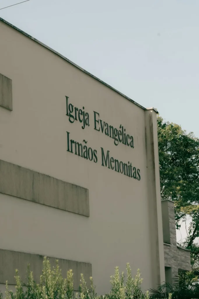 Robôs na ordenha colocam o brasil no topo do leite